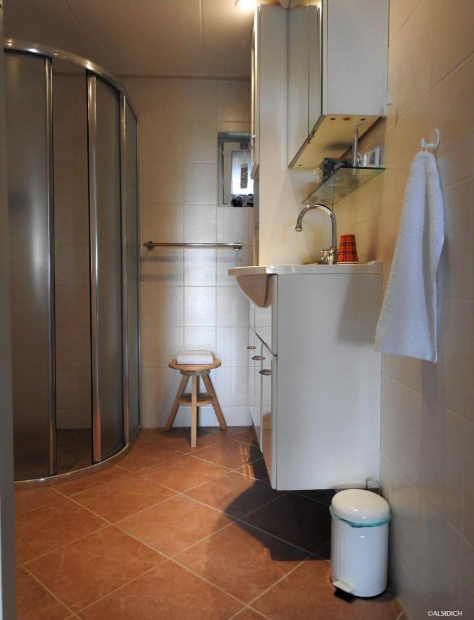 The Wee White Hoose Bed & Breakfast Oosternijkerk Bagian luar foto