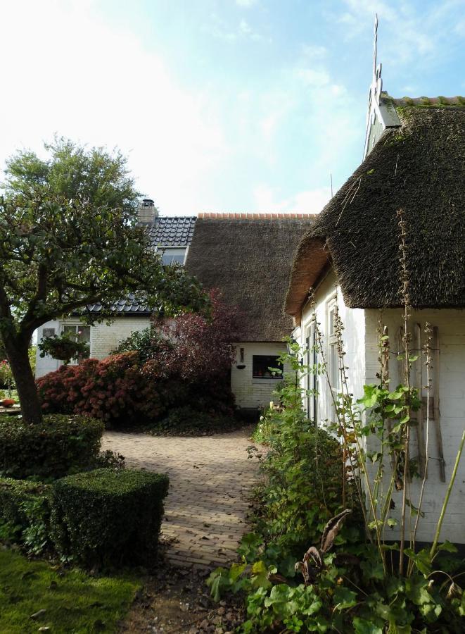 The Wee White Hoose Bed & Breakfast Oosternijkerk Bagian luar foto